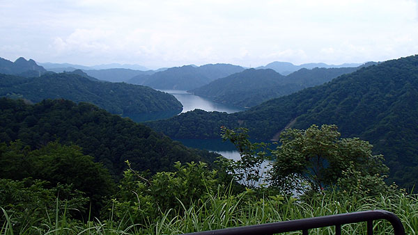 雲が多いながらも美しい景色